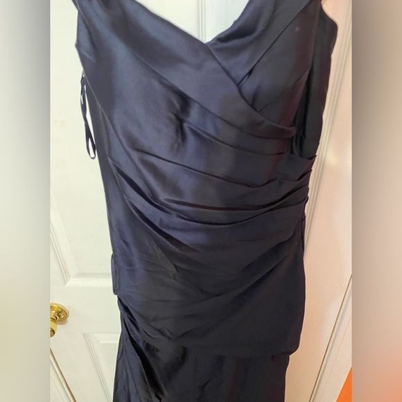 La Femme Navy Blue Off the Shoulder Ruched Satin Trumpet Gown Size 8 NWOT - Picture 7 of 10